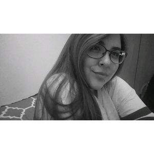 Meet your Posher, Adriana